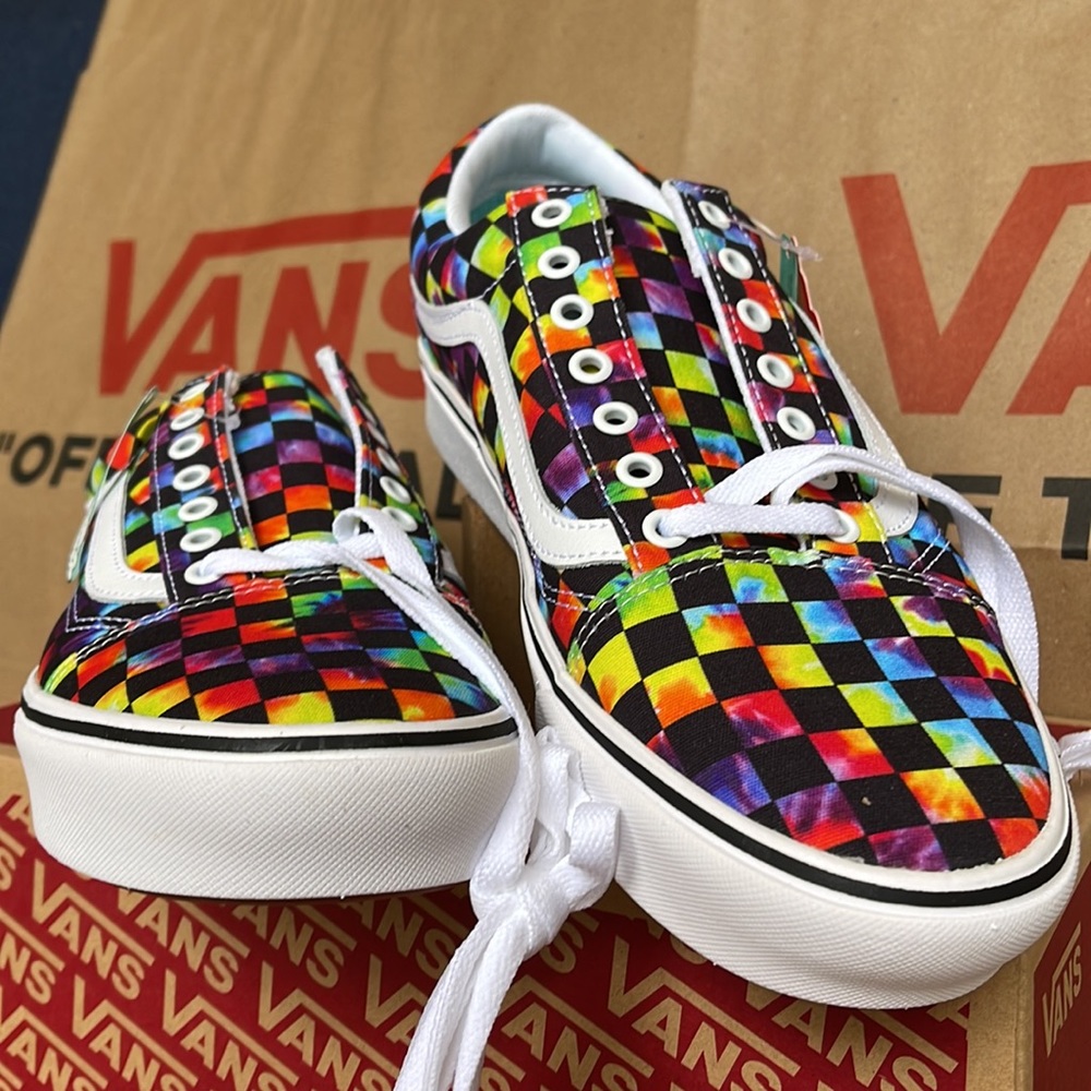 Vans WMNS Comfycush Old Skool The Tie-Dye Checkerboard Black Sneakers - Picture 9 of 16